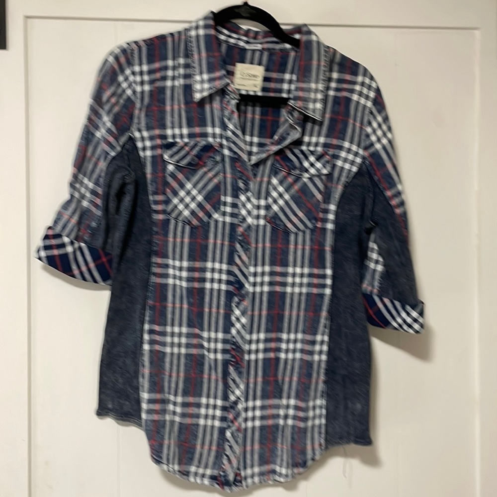 Ladies plaid shirt